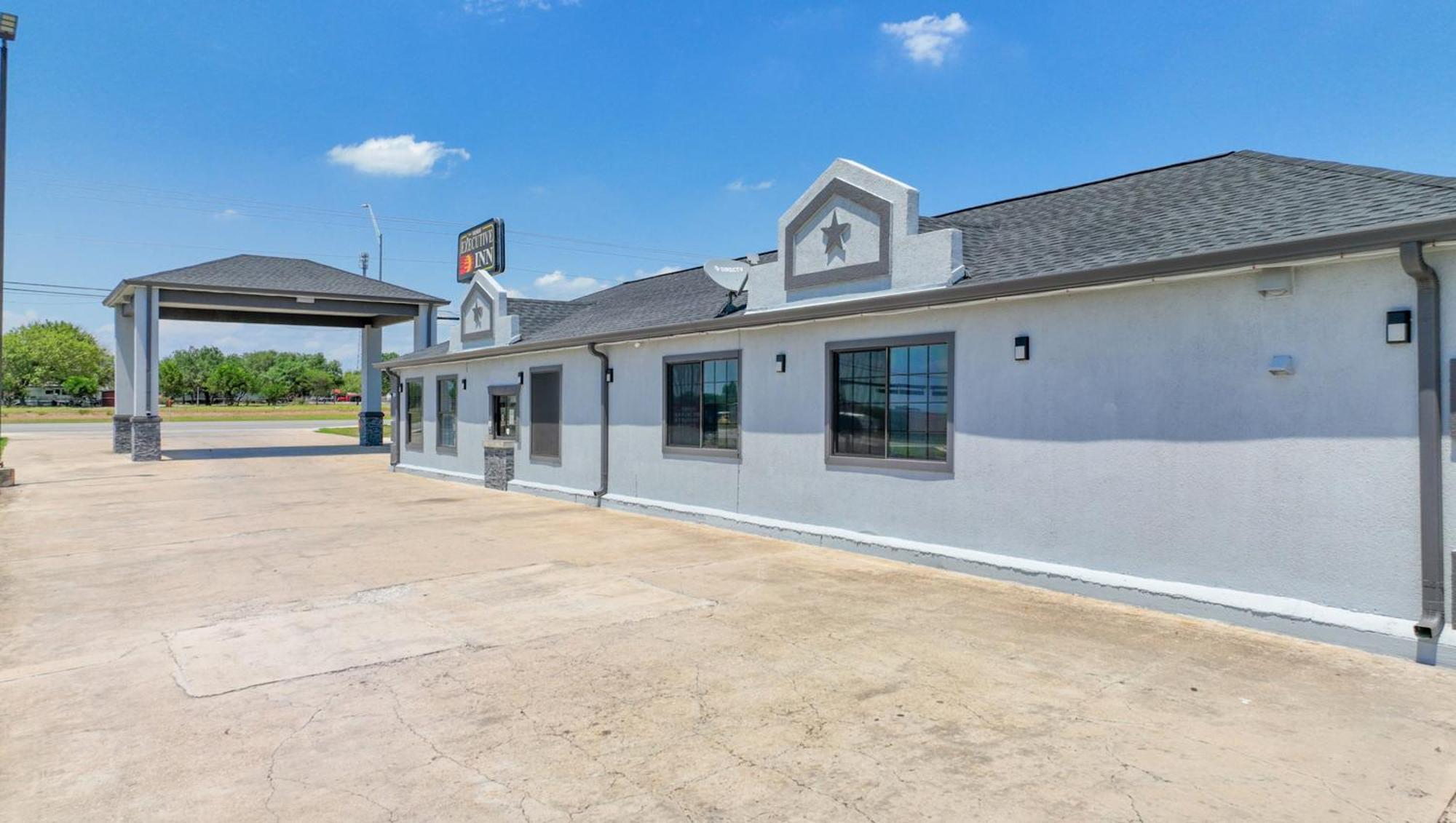 Executive Inn Hondo Exterior foto
