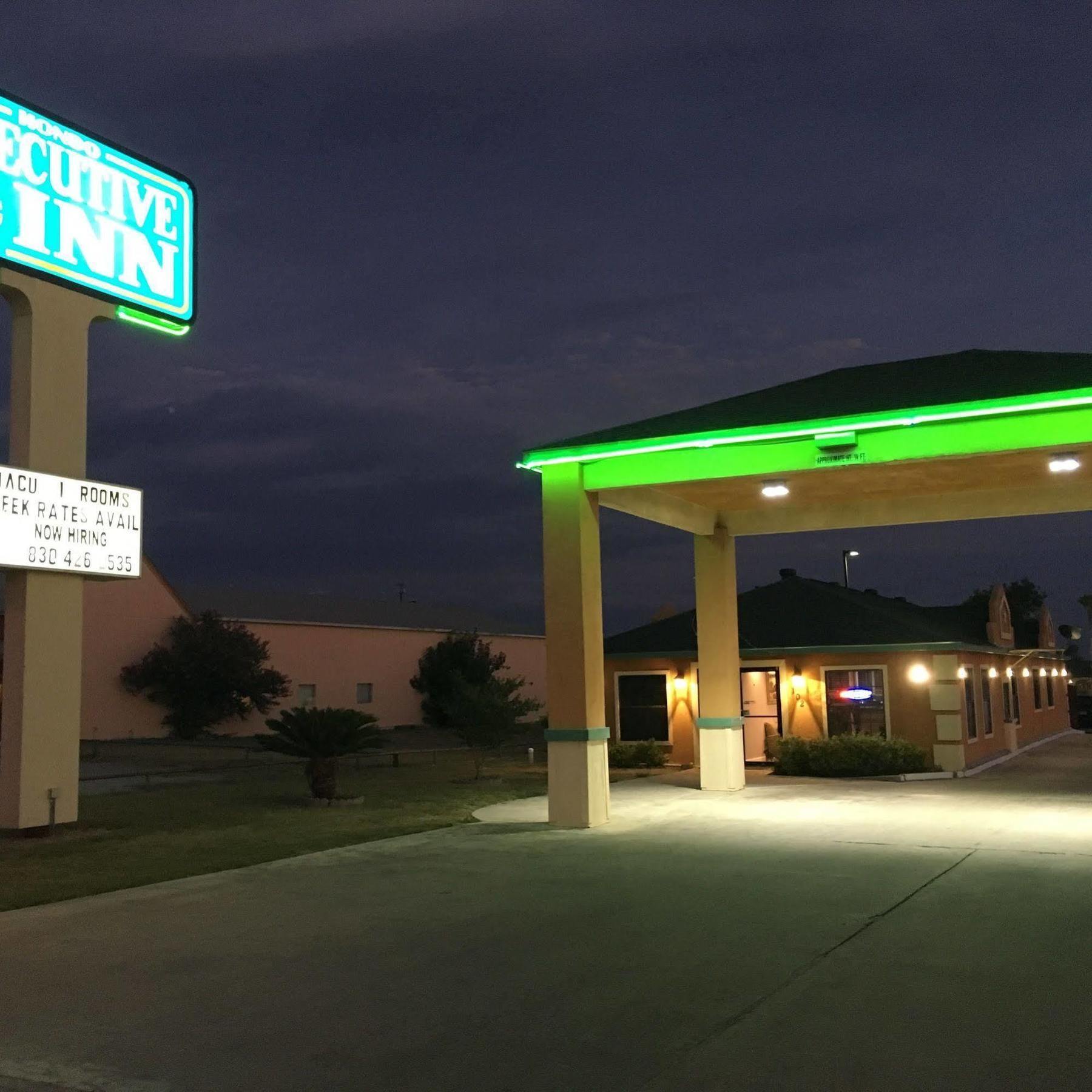 Executive Inn Hondo Exterior foto